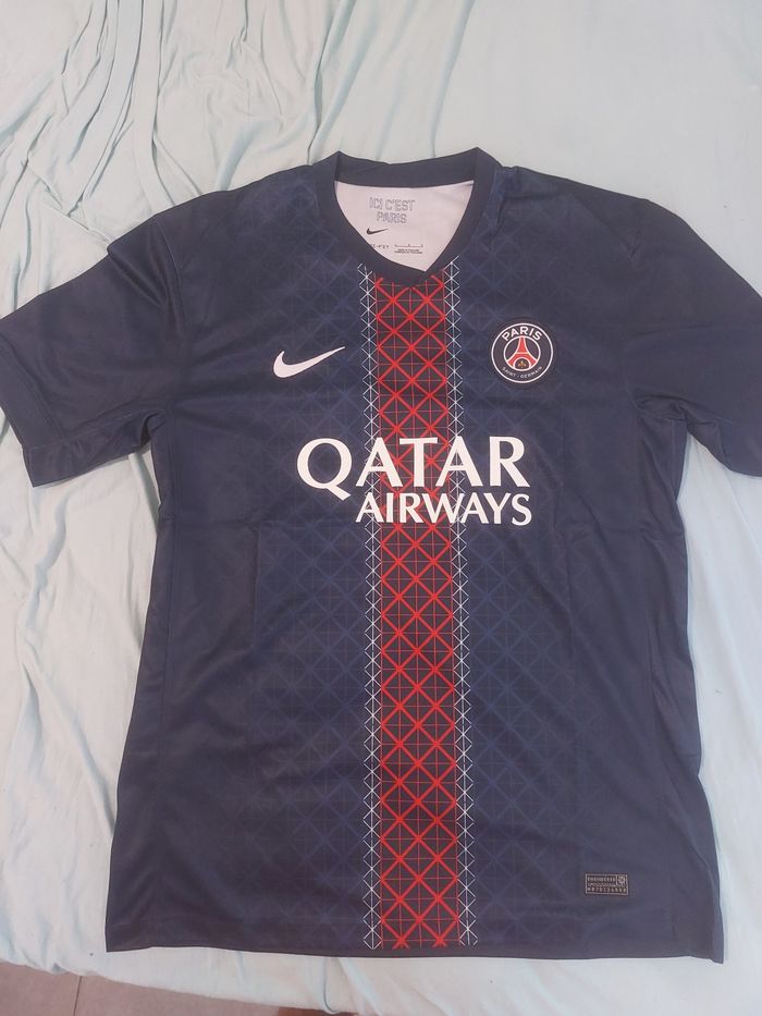 Maillot PSG home 25/26 neuf taille L
