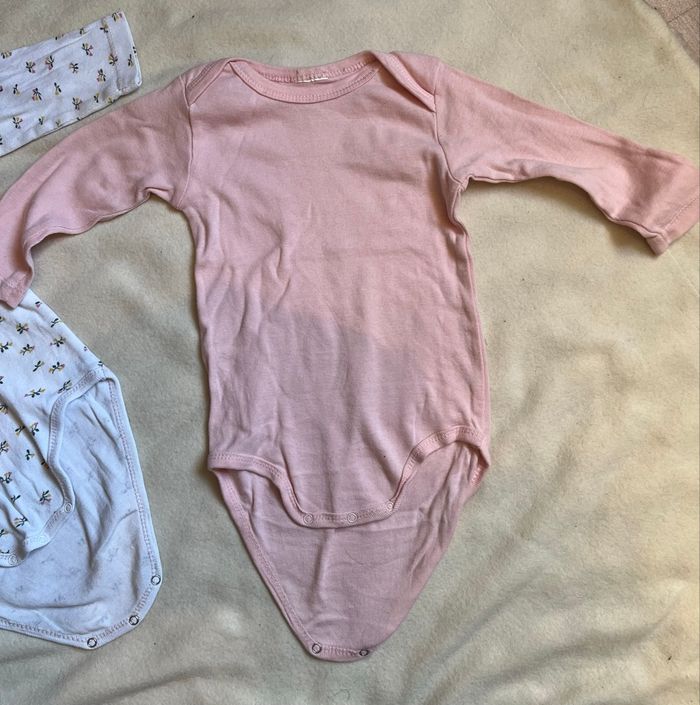 2 body fille 1 an - photo numéro 7