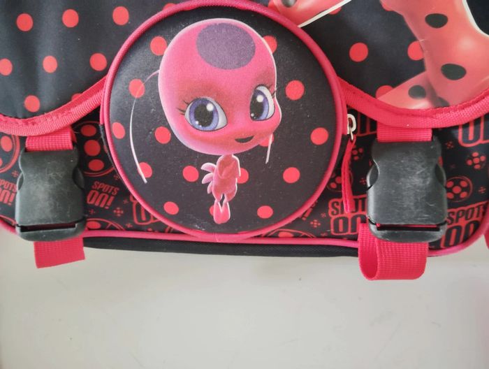 Cartable miraculous ladybug 🐞 - photo numéro 7