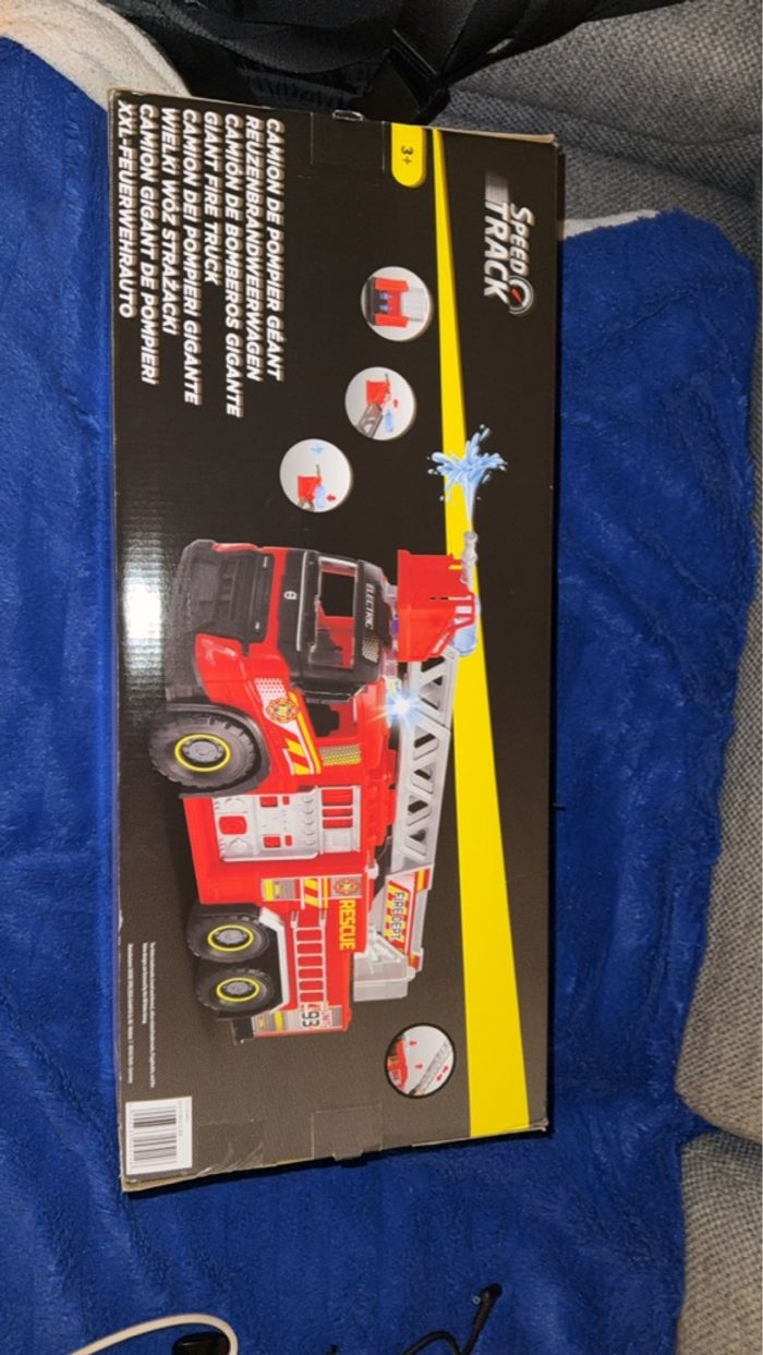 Camion de pompier interactive - photo numéro 2