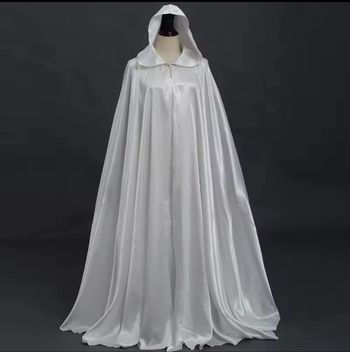 Cape longue en satin