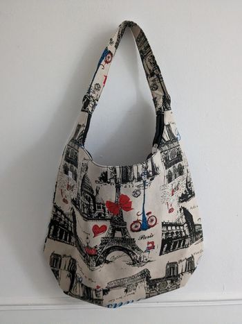 Grand sac paris neuf sans étiquette