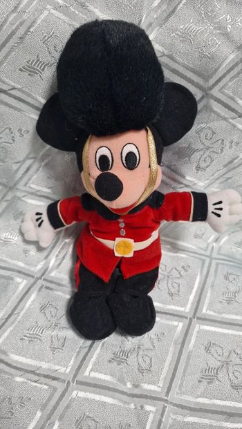 Peluche Mickey palace guard  disney