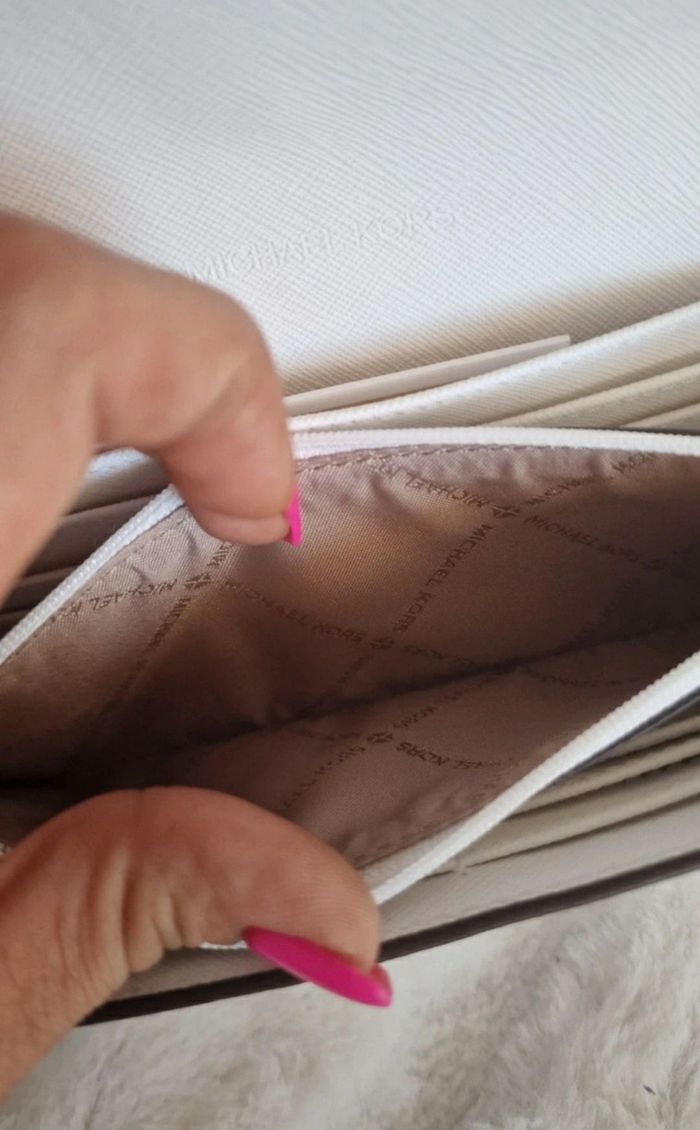 Portefeuille Michael Kors modèle Jet
Set Travel, - photo numéro 7