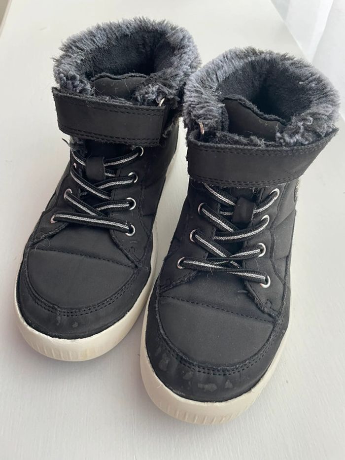 Chaussures/baskets montantes fournées 29 - photo numéro 2