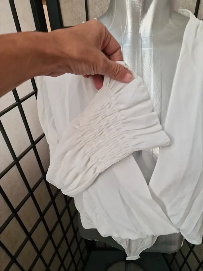 Body a donner sur demande avec tout achat - photo numéro 2