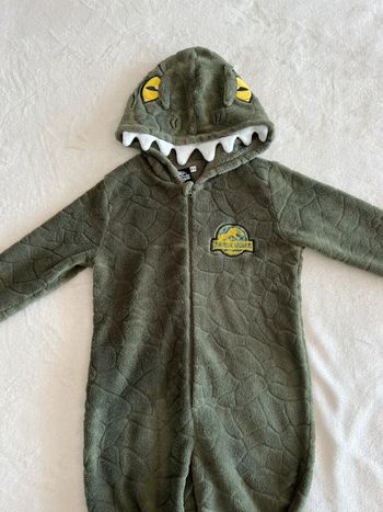 Onesie dinosaure taille 4-5 ans Jurassic World