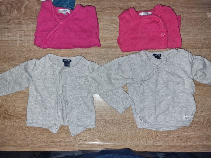 Lot de 4 gilet brassieres 1 mois