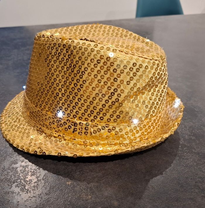 Chapeau de fête - photo numéro 2