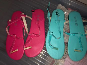 Lot 2 paires de sandales