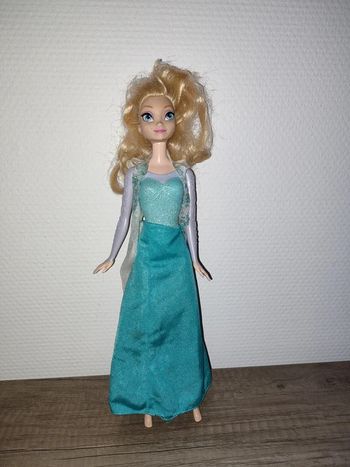 Poupée barbie Elsa La reine des neiges
