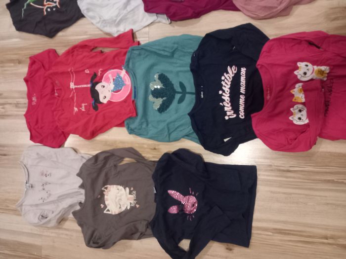 Lot 17 Tshirts 3ans - photo numéro 2