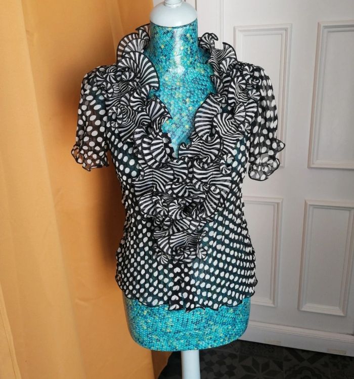 Jolie blouse voile Sépia