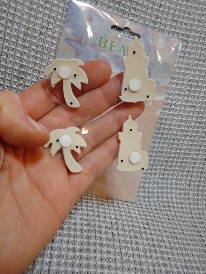 Lot de 4 figurines en résine blanche (2) - photo numéro 6