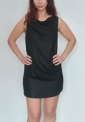 Robe courte noire chic drapée Kookaï taille 38