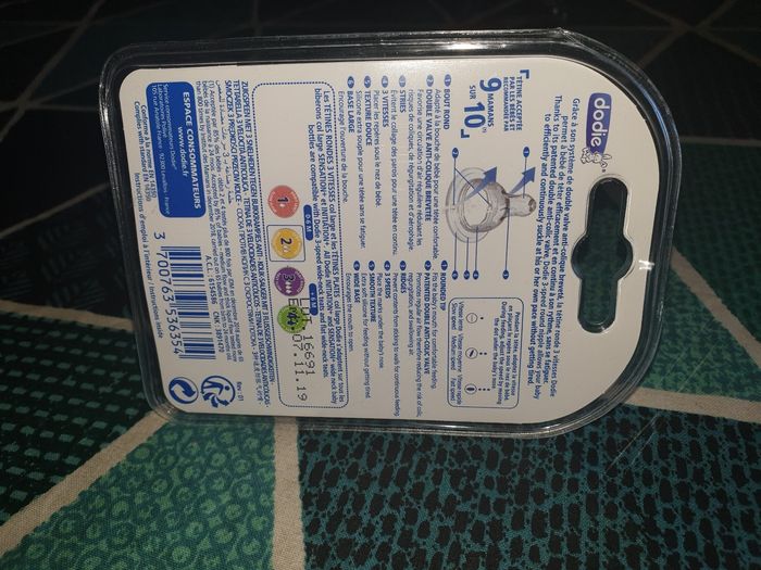 Tetine Dodie débit 2 0-6mois - photo numéro 2