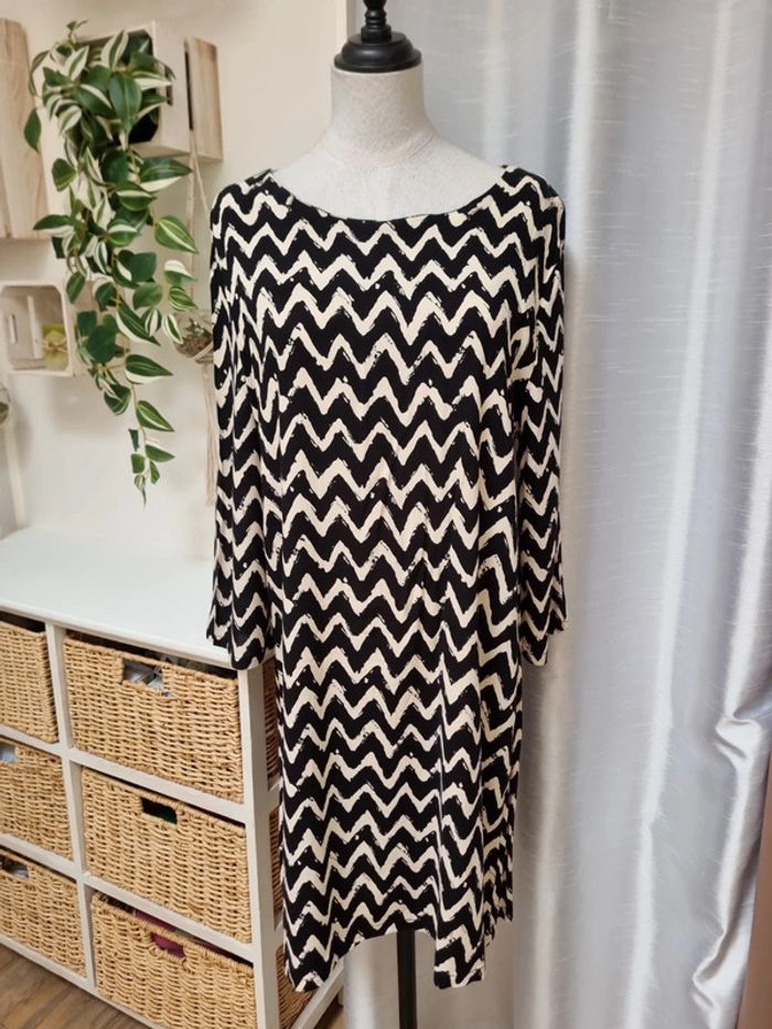 Robe noire Et beige Moda.H T:L