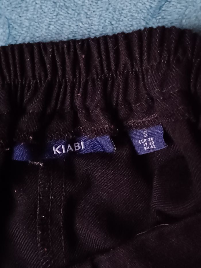 Jupe short noire - photo numéro 3