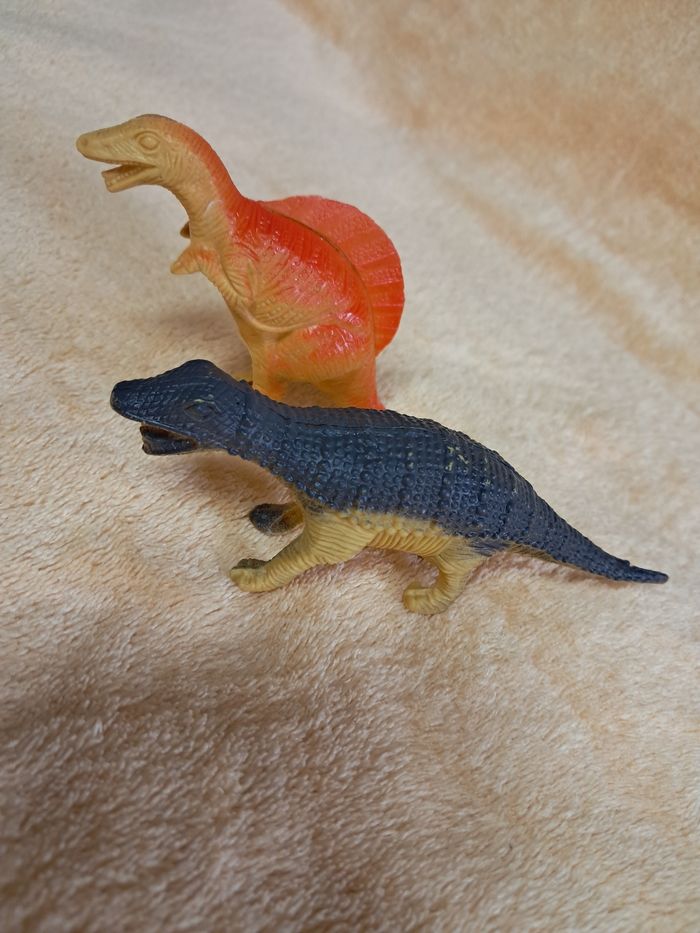 Lot de dinosaures - photo numéro 4