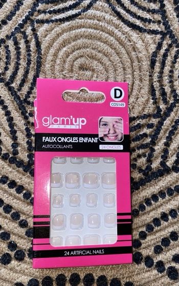Faux ongle neuf