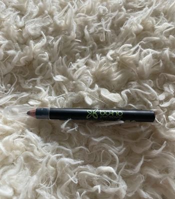 Crayon lèvres bo-ho carmin