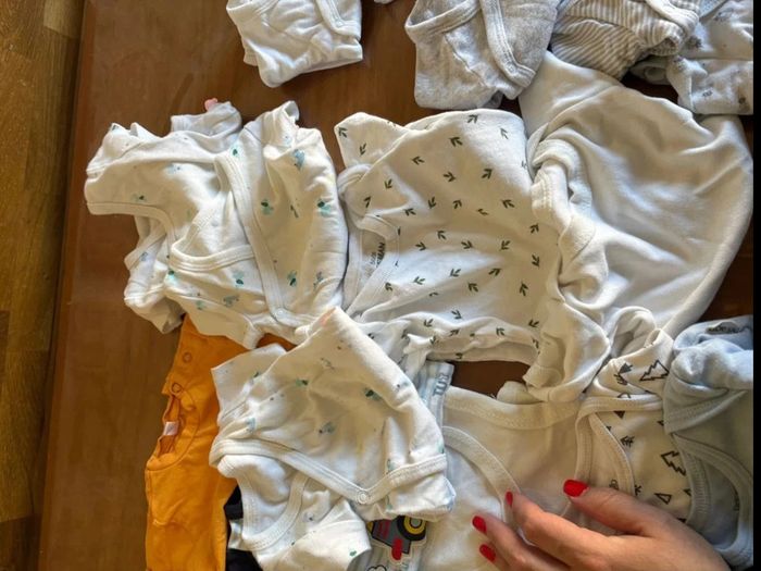 Jolie lot de 33 pièces garçon 1 mois en très bon état - photo numéro 6