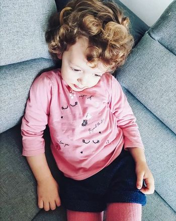 24 mois 2 ans ensemble teeshirt kiabi et short automne hiver Gémo (sans collant)