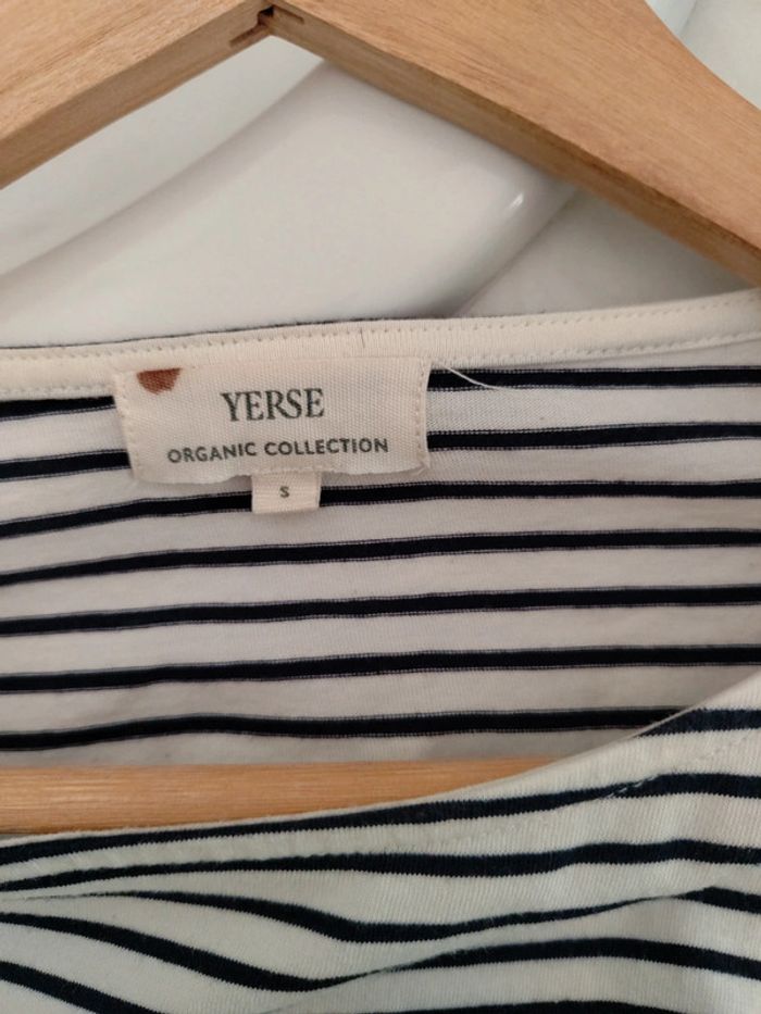 Marinière Yerse taille S comme neuve - photo numéro 6