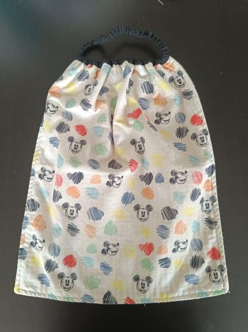 Grand bavoir maternelle Mickey souris multicolore 