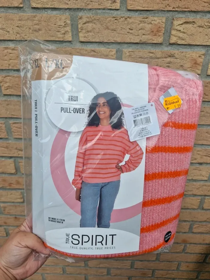 Pull coloré • Femme - photo numéro 4