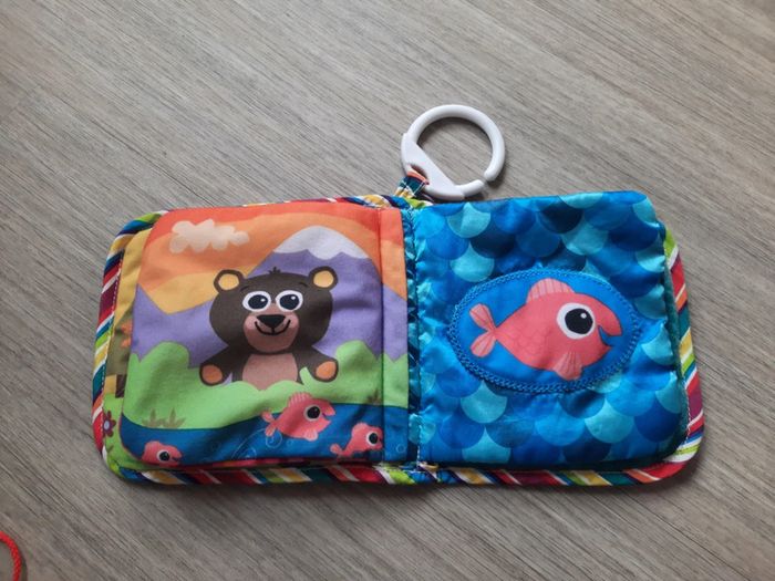 Livre tissu bébé - photo numéro 3