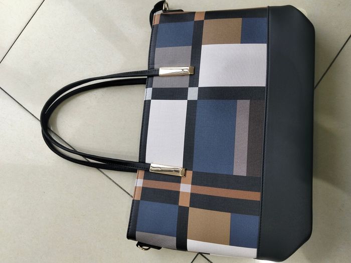 Sac a main style Burberry - photo numéro 2