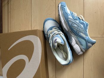 Baskets ASICS GEL-NYC bleues 39