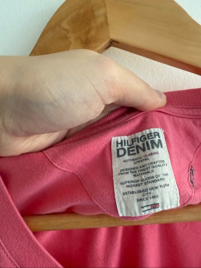 T-shirt manches courtes fuchsia tommy Hilfiger taille 36 S - photo numéro 5