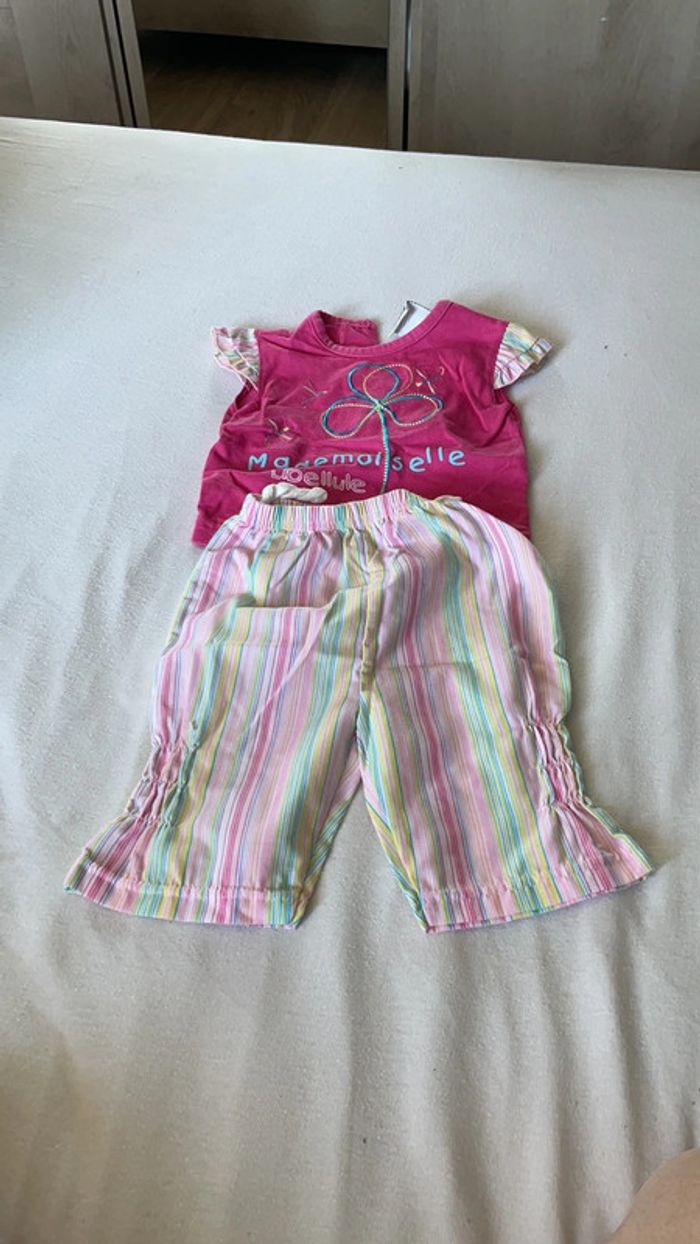 Ensemble pantalon fin et t shirt 3 mois