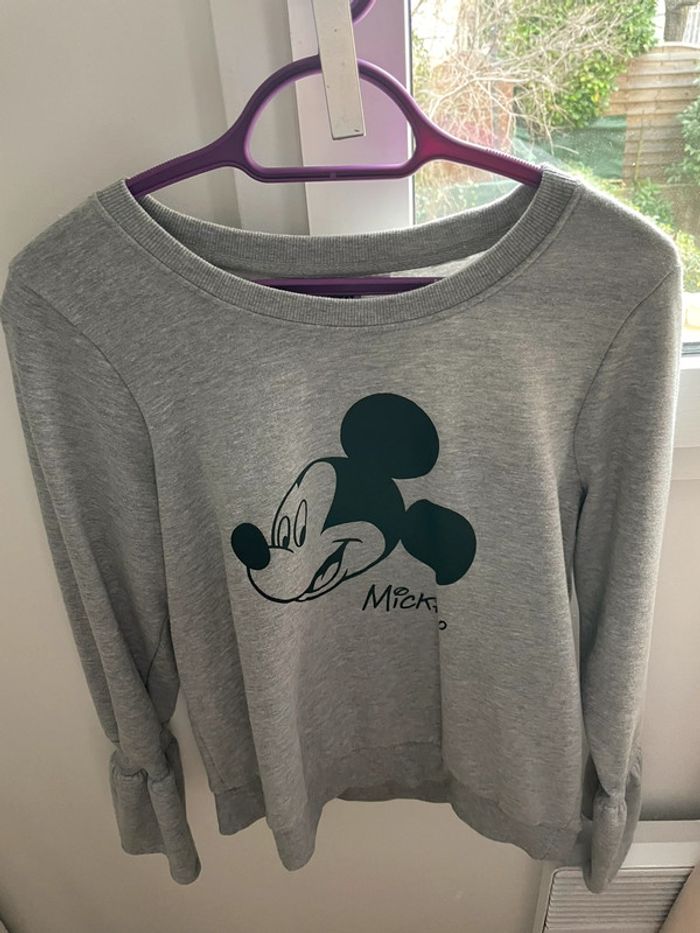 Pull Mikey Mouse