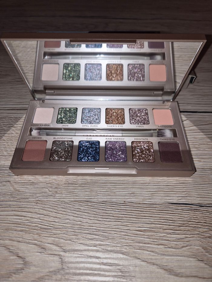 Palette stoned vibes Urban Decay - photo numéro 2