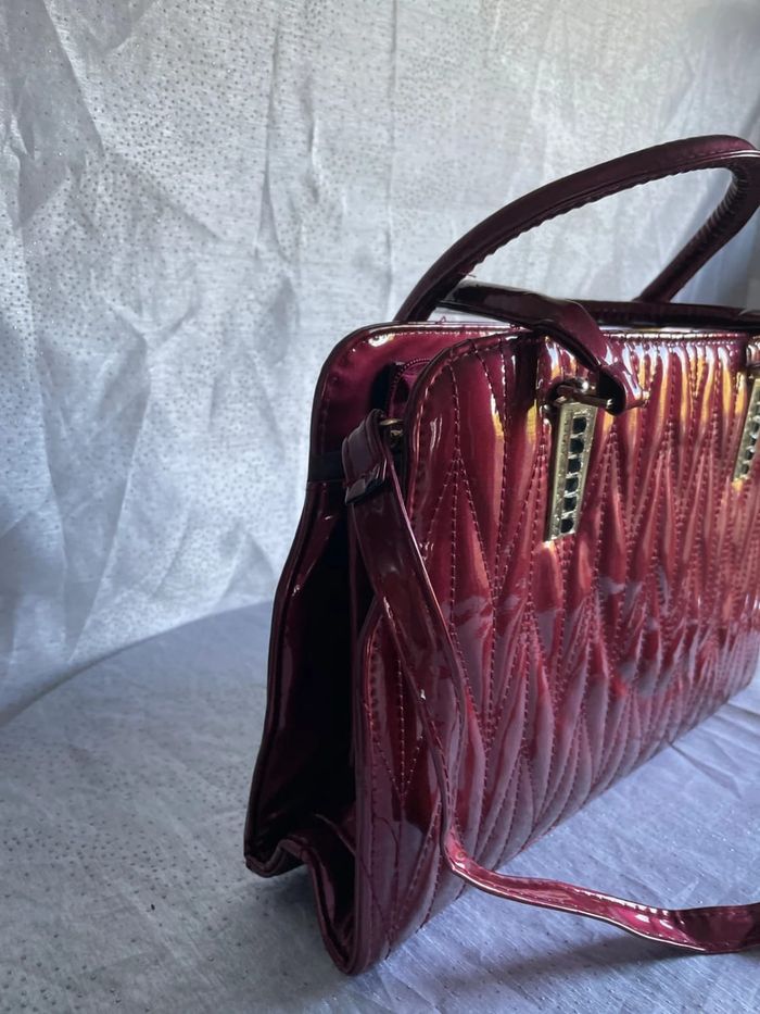 Sac vinyle rouge - Comme neuf - photo numéro 3