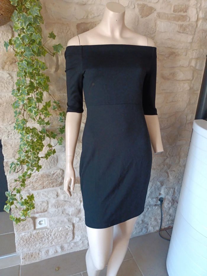 Petite Robe noire 36 - photo numéro 2