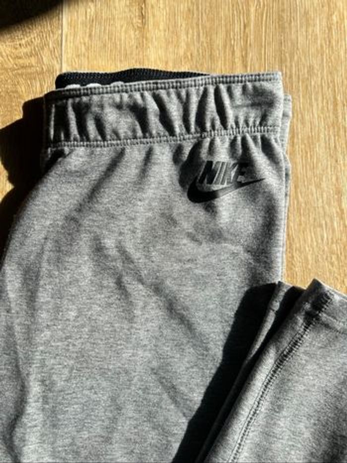 Nike lot de 2 leggings Taille S Parfait État - photo numéro 3