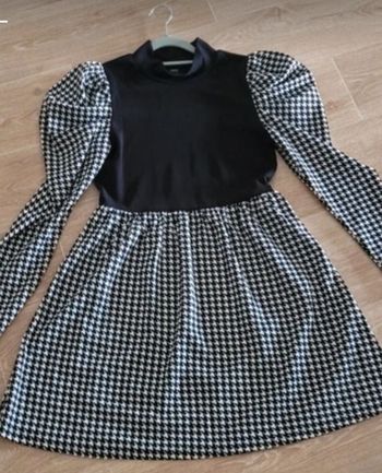 Robe noir et blanche