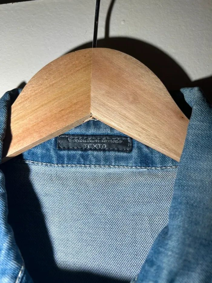 Veste en jean déclaration de mode texto - photo numéro 7