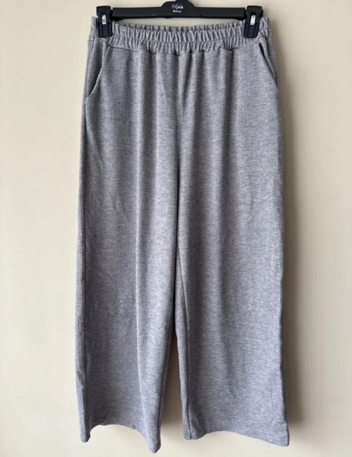 👚👖Ensemble femme gris taille unique - Confort et style NEUF sans étiquette ! - photo numéro 4