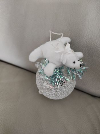 Jolie boule de noël bébé garçon