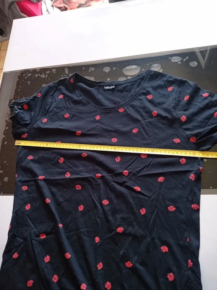 T- shirt femme bleu marine avec motif - photo numéro 2
