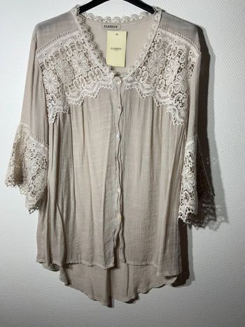 Chemisier en dentelle femme taille unique (44-48)- E&F - neuf avec étiquette