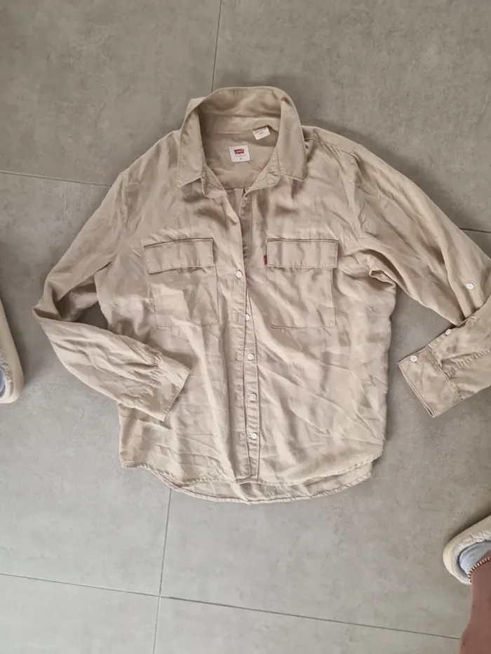 Chemise beige levis taille m tres bon etat - photo numéro 5