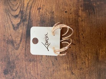 Boucles d’oreilles rondes LOVISA – neuves, chic & intemporelles