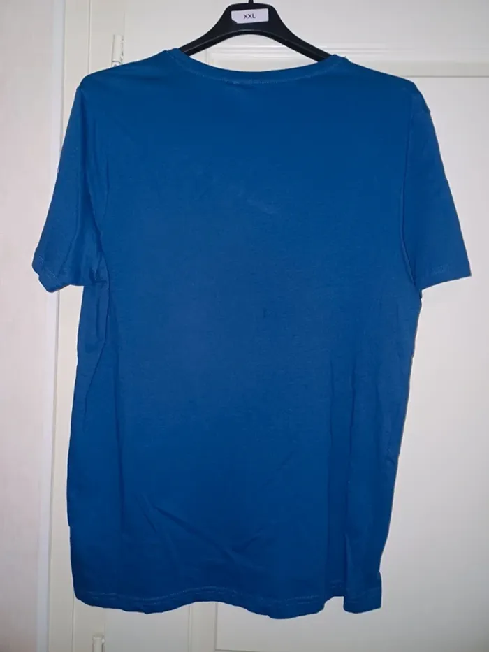 T-shirt Official Licensed Product - photo numéro 2