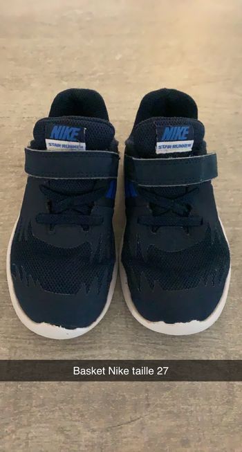 Basket Nike taille 27
